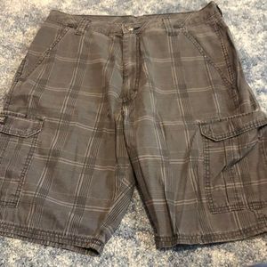 Wrangler Plaid Cargo Shorts Size 32